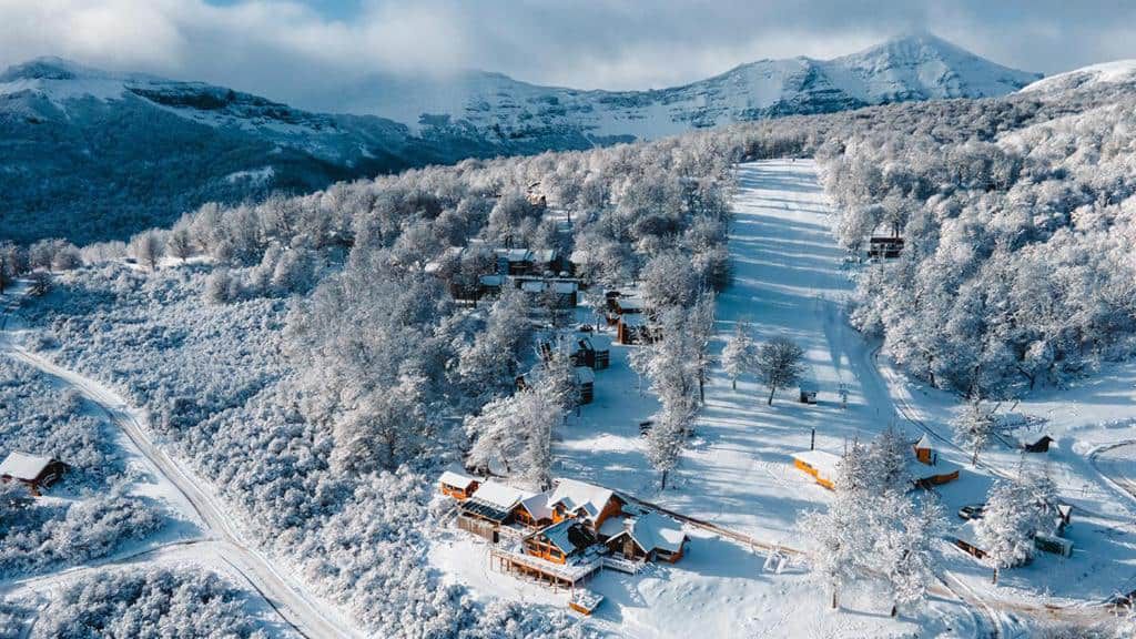Increíbles hospedajes en la Patagonia para disfrutar del sur argentino en invierno: El Refugio Ski & Summer Lodge